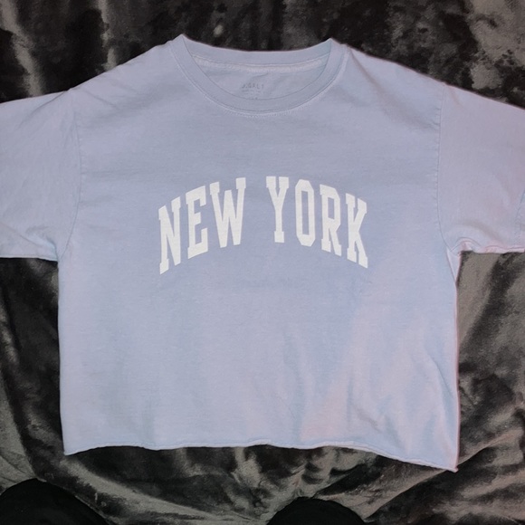 John Galt Jamie Cropped New York Tee - Picture 3 of 5